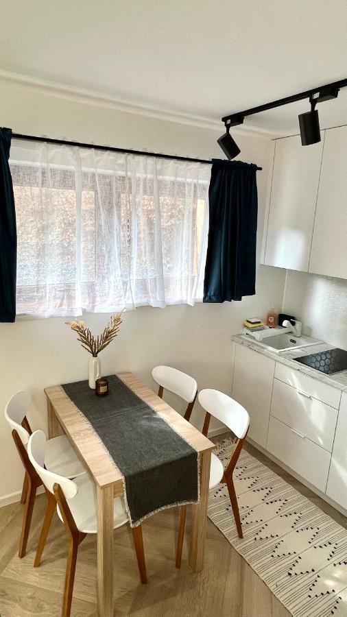 Apartament 21 *